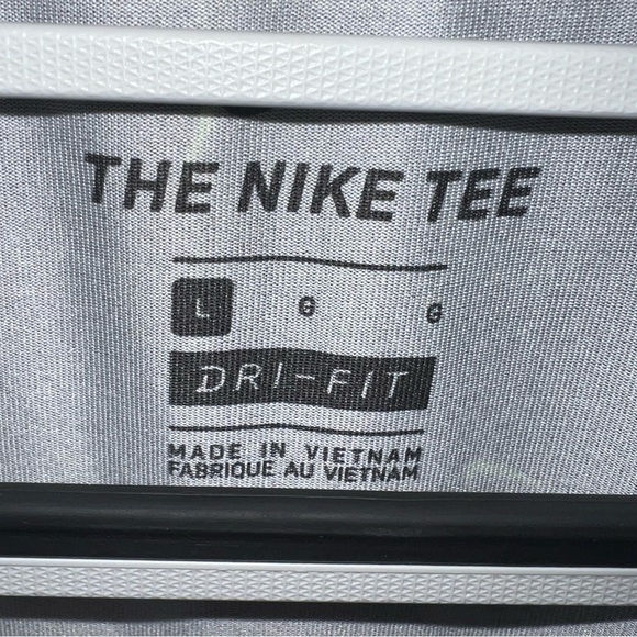 Nike Tee L Legend Printed Training Top Dri-Fit Black Green Logo Shirt - Picture 5 of 8